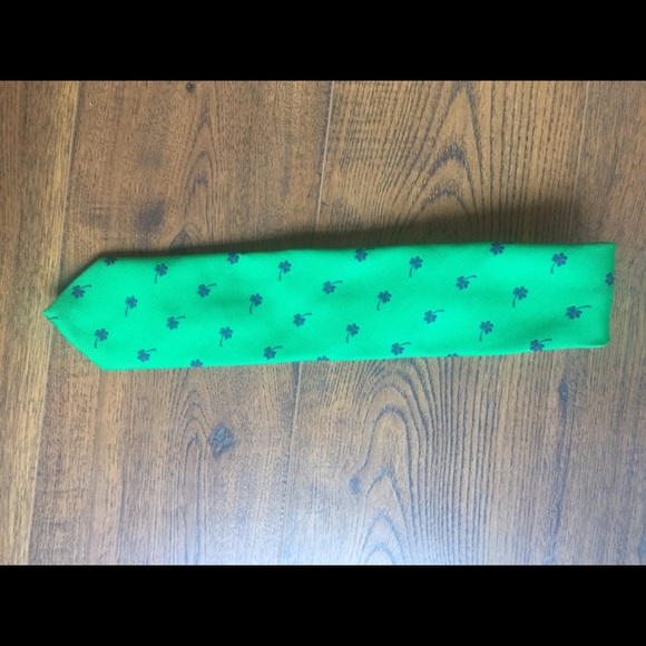 Irish Tie by Cape Cod - Picture 5 of 6
